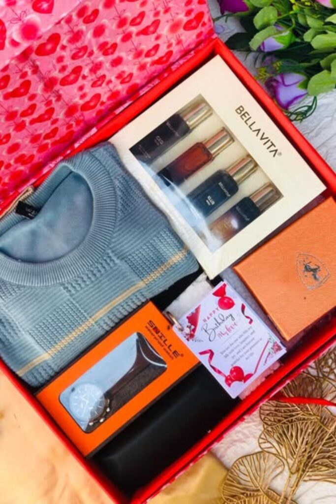 King-Themed Gift Box