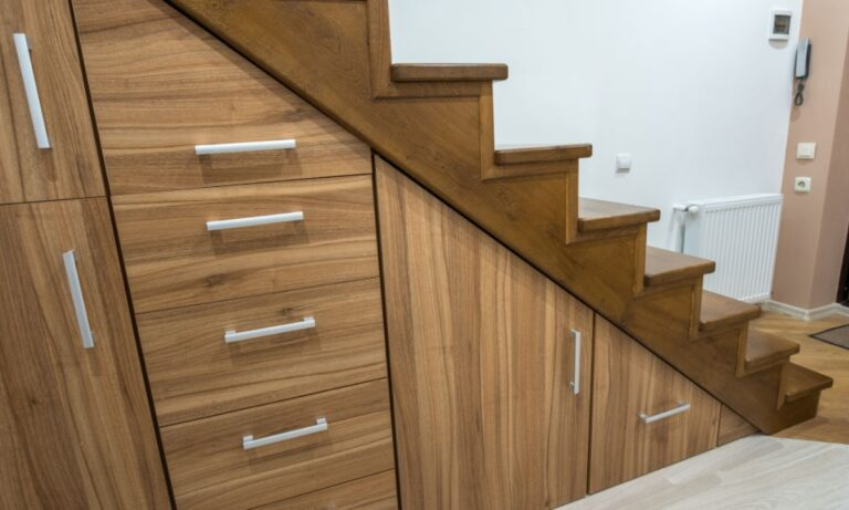 7 Staircase Organization Tips Homeowners Swear by for a Clutter-Free 2025