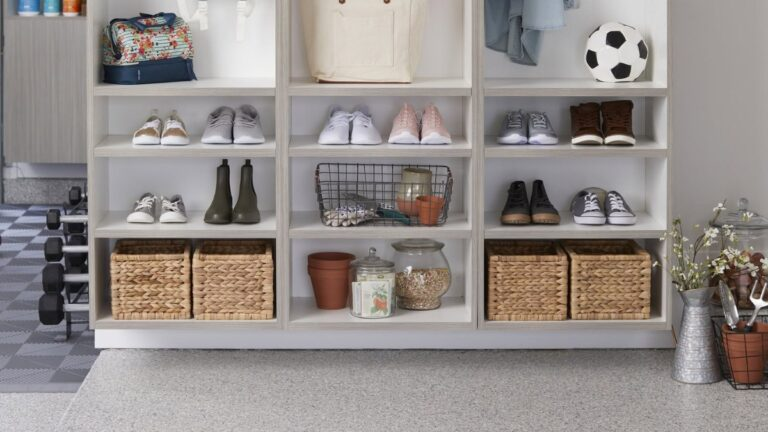 5 Entryway Hacks Professional Organizers Swear By